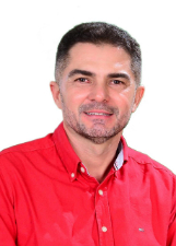 Prefeito de Floresta do Piauí  Claudionor Urbano De Oliveira tomou posse nesta quarta 1º de janeiro de 2025