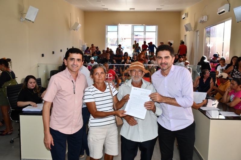 Floresta do Piauí: Gestão de Claudionor Urbano assina 50 contratos de casas do Programa Minha Casa, Minha Vida